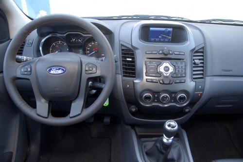 Ford Ranger Wildtrack detalles interior 07